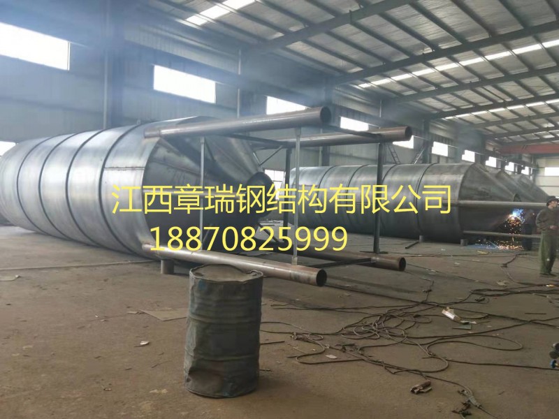 客戶預(yù)訂80T水泥罐，趕貨中