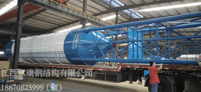 2019年9月10日，正規(guī)100T水泥罐，腳長5800，重：4.970