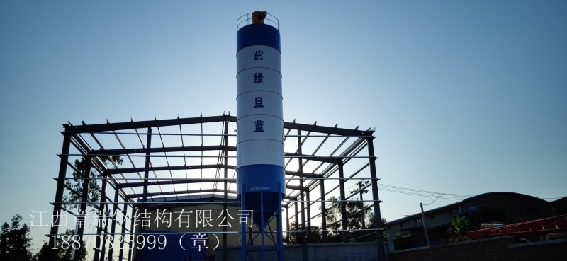 2臺100T水泥罐發(fā)貨上高縣