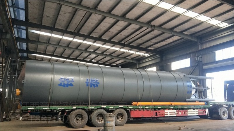 兩臺100T水泥罐發(fā)貨進賢