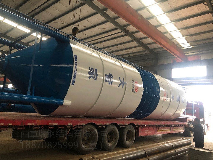 4臺(tái)60T水泥罐，發(fā)貨吉安